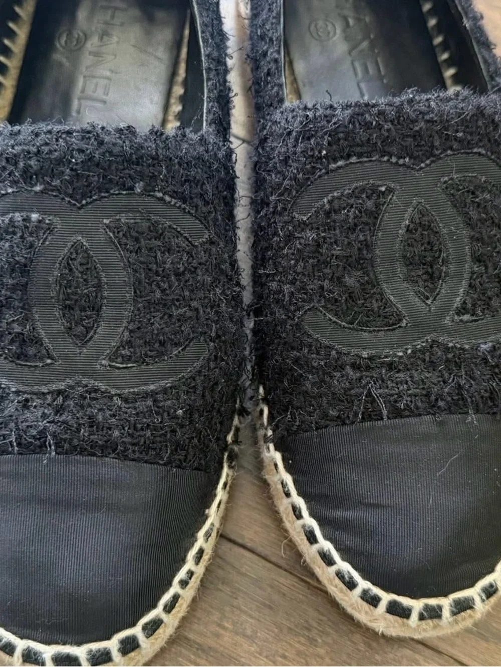 CHANEL Black Tweed Espadrilles with Interlocking CC Size 40
